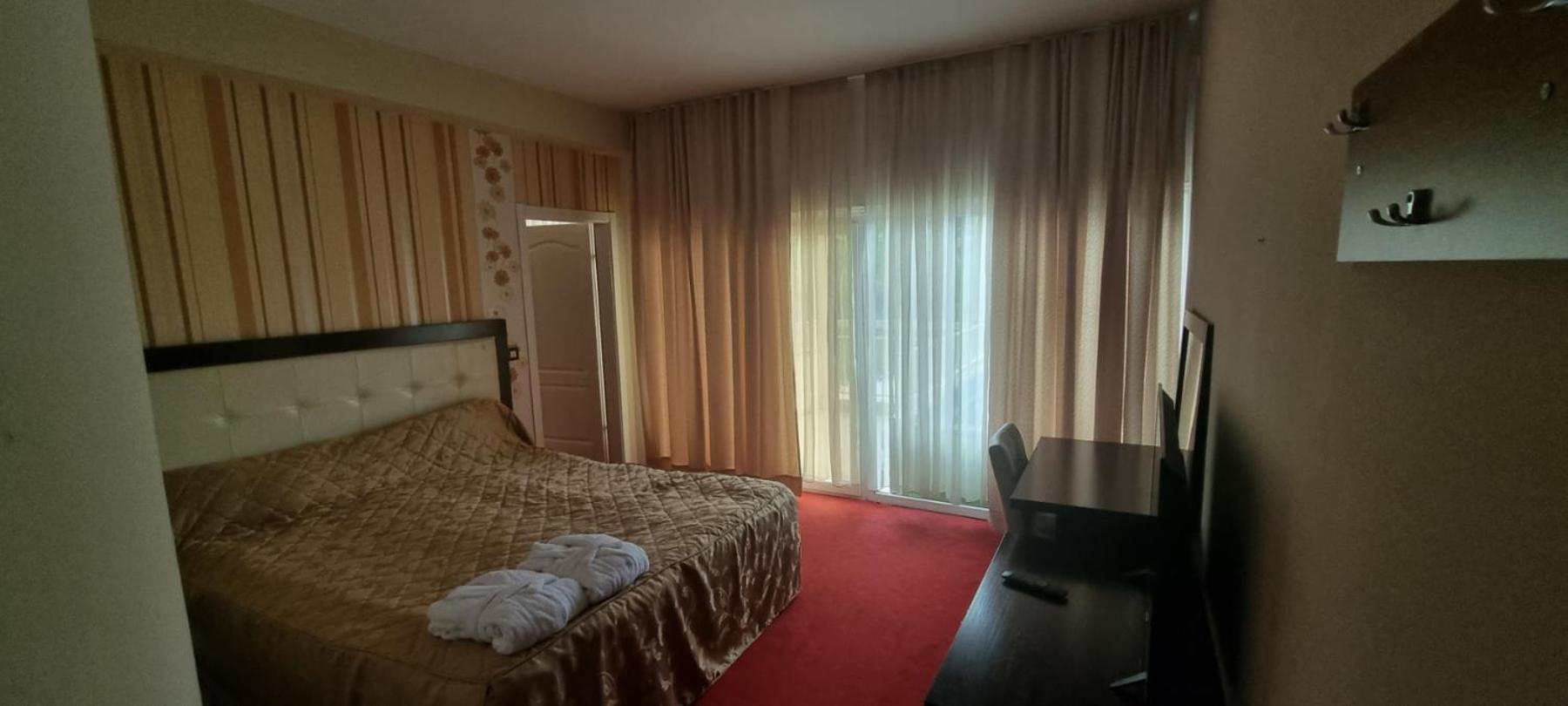 Hotel Bluebell オフリド エクステリア 写真